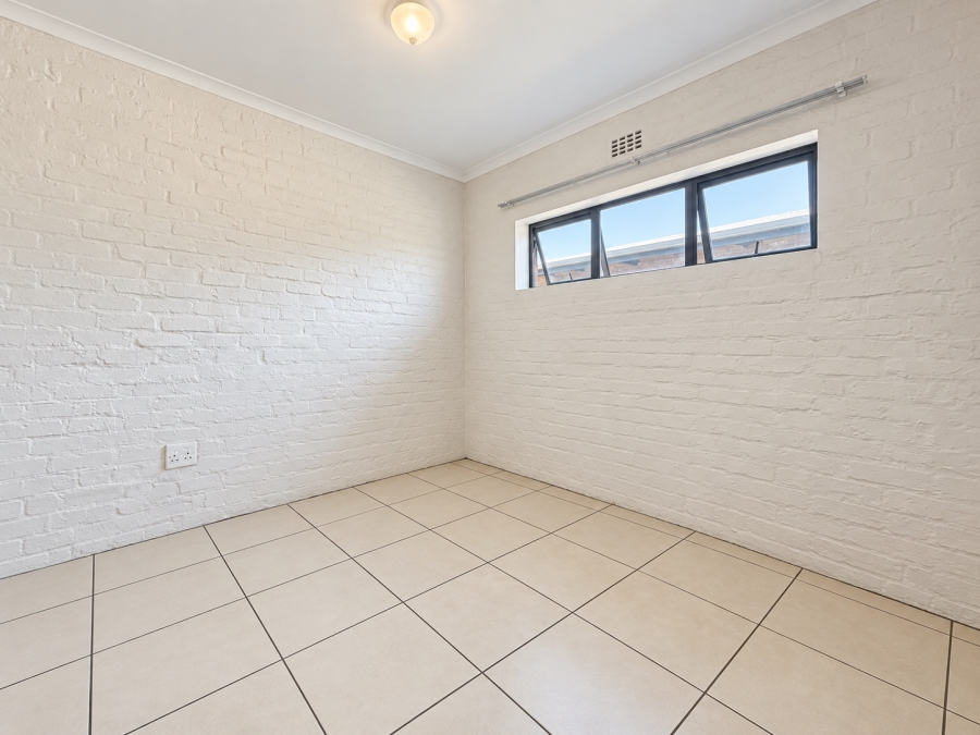 2 Bedroom Property for Sale in Brooklyn Western Cape